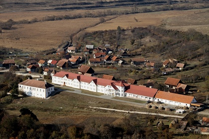 farnas01.jpg